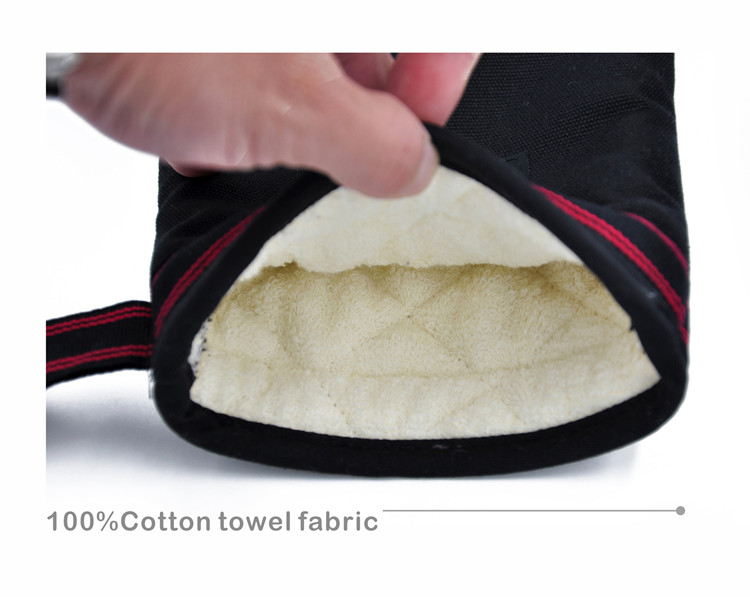 Oven mitts with leather